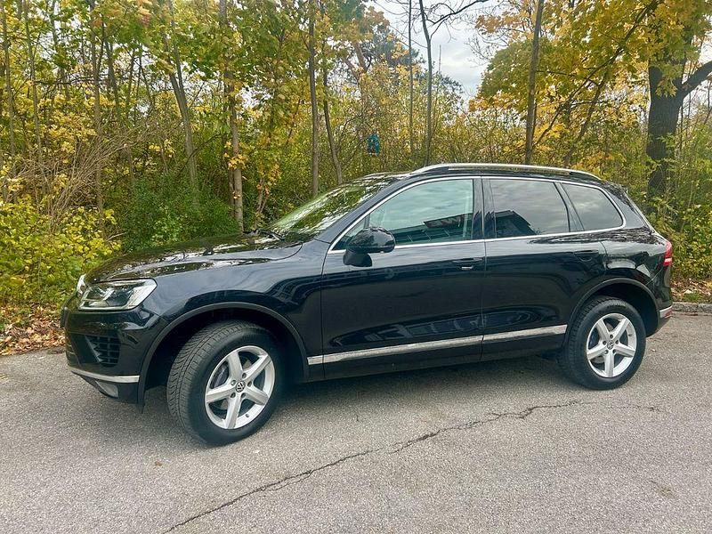 Schwarz Gebraucht 2015 VW Touareg SUV | 20.500 € (Fairer Preis) - Bild 1/4