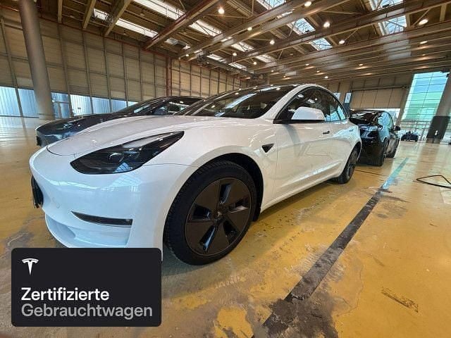 Pearl white multicoat Gebraucht 2022 Tesla Model 3 Long Range AWD Limousine | 28.700 € (Fairer Preis) - Bild 1/4
