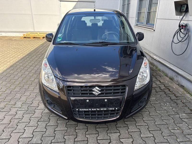 Braun Gebraucht 2013 Suzuki Splash Club Kleinwagen | 5.199 € (Fairer Preis) - Bild 1/4