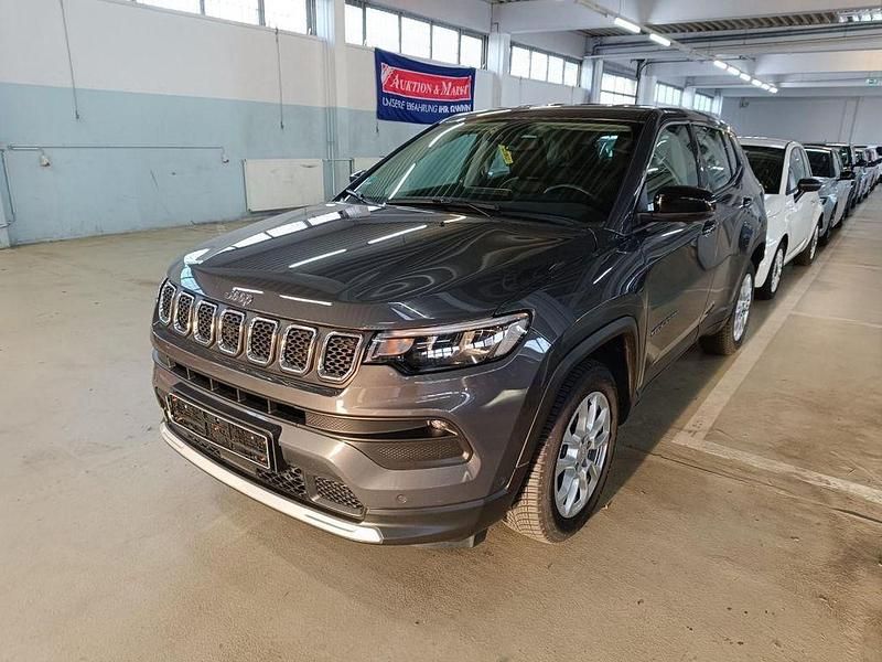 Gebraucht Jeep Compass Altitude 131 PS (96 kW) 2024 Grau SUV
