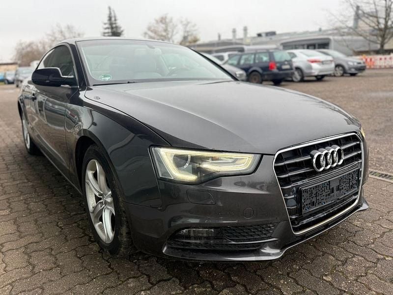 Gebraucht Audi A5 Sport 170 PS (125 kW) 2012 Grau Coupé