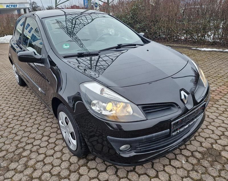 Gebraucht Renault Clio II 75 PS (55 kW) 2007 Schwarz Kleinwagen
