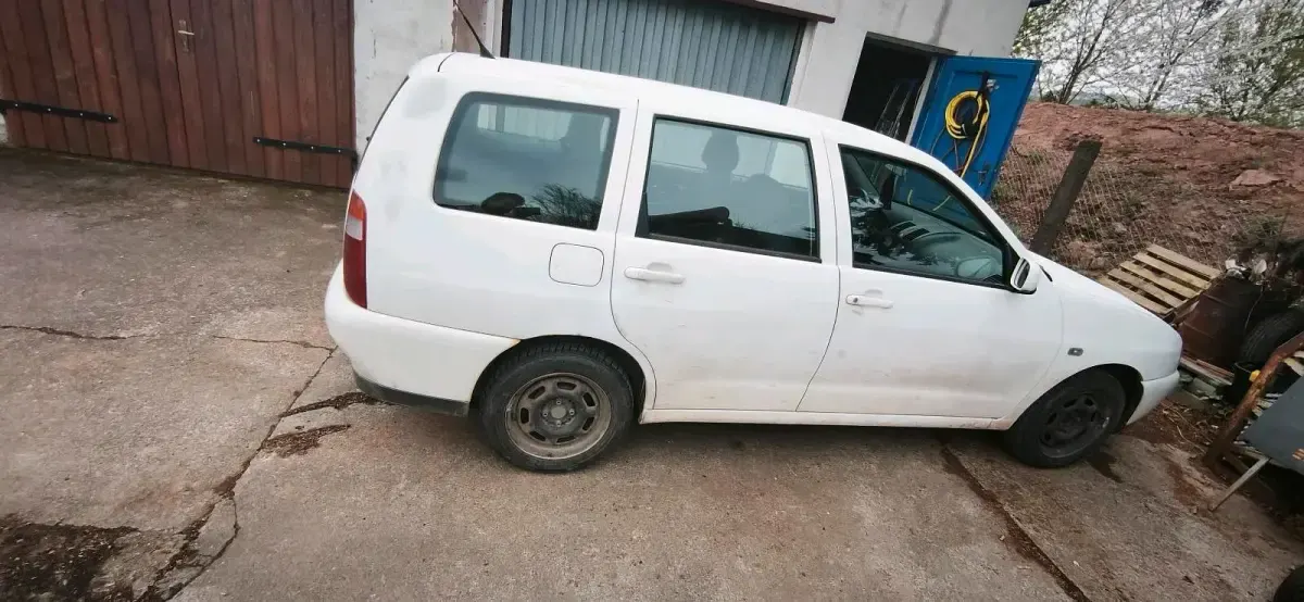Używany VW Polo 60 KM (44 kW) 2001 Biały Kombi