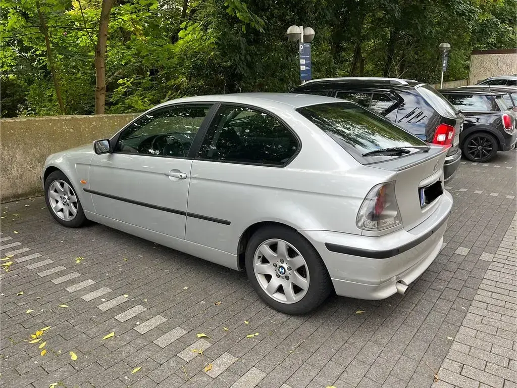 Gebraucht BMW 316 Compact Sport Line 116 PS (85 kW) 2001 Silber Kleinwagen