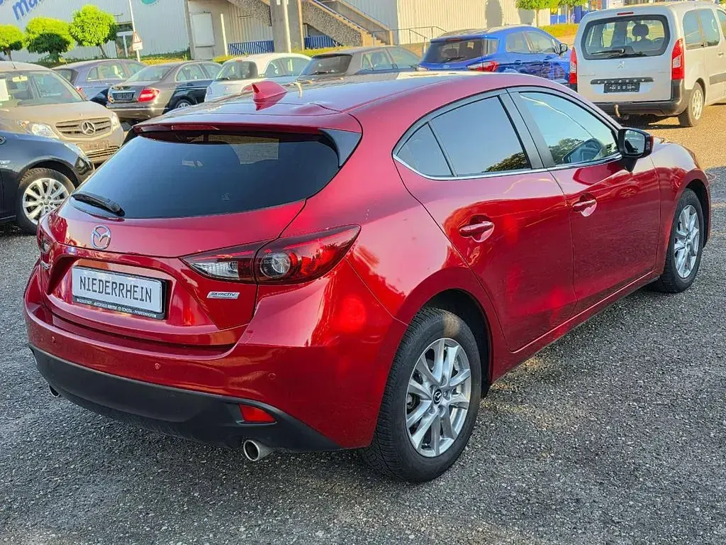 Gebraucht Mazda 3 Center-Line 150 PS (110 kW) 2014 Rot Limousine