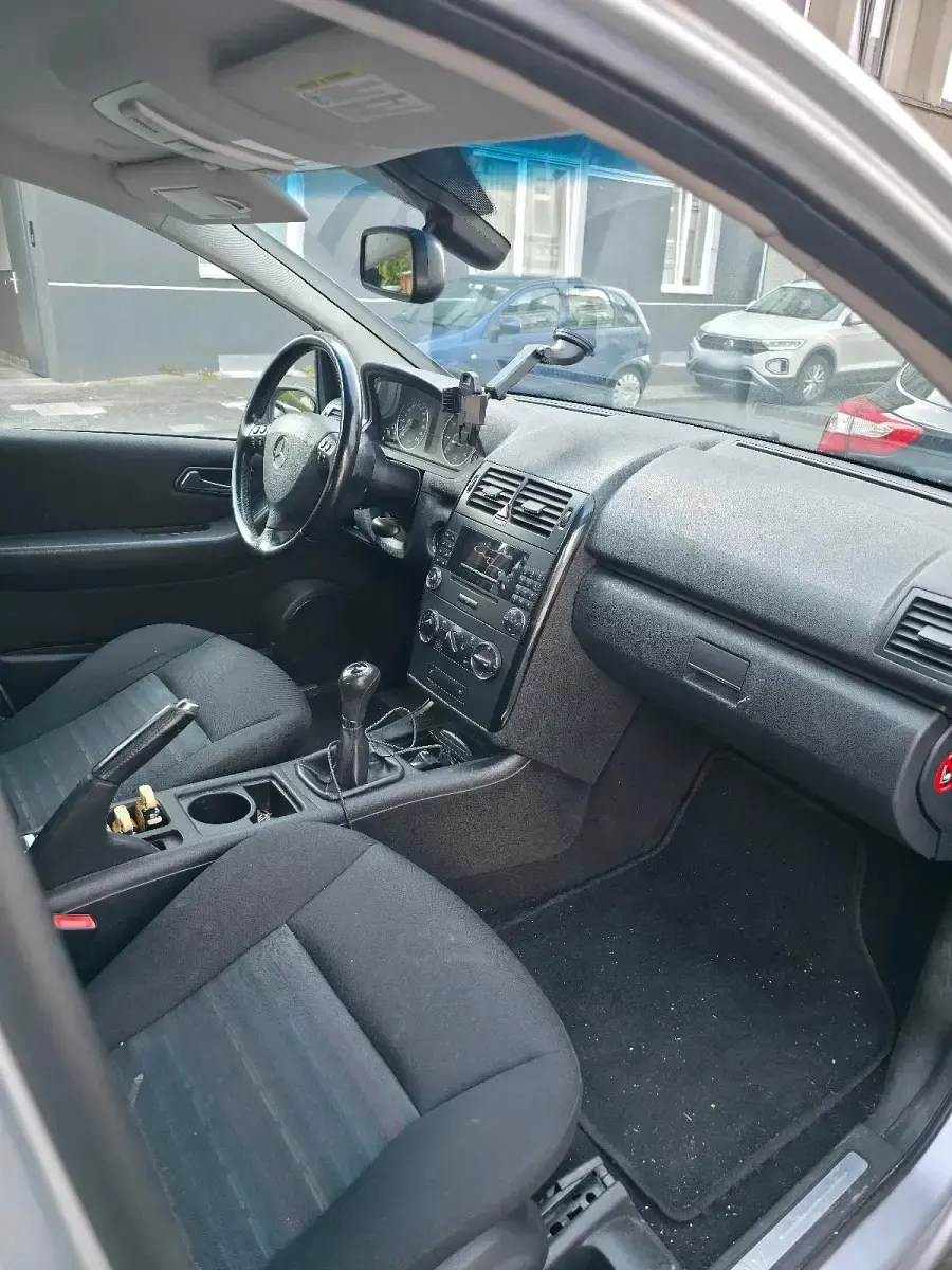 Gebraucht Mercedes A170 116 PS (85 kW) 2005 Silber Kleinwagen