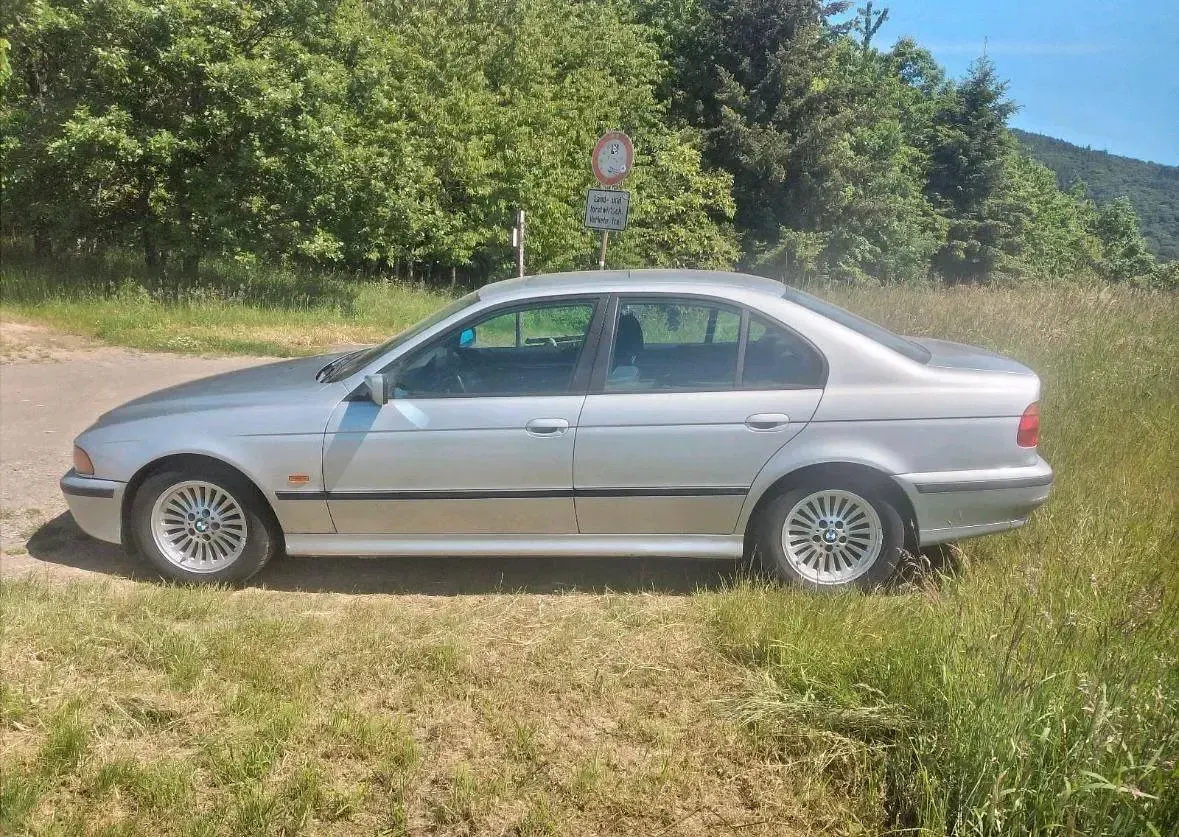 Gebraucht BMW 523 Shadowline 170 PS (125 kW) 1999 Silber Limousine