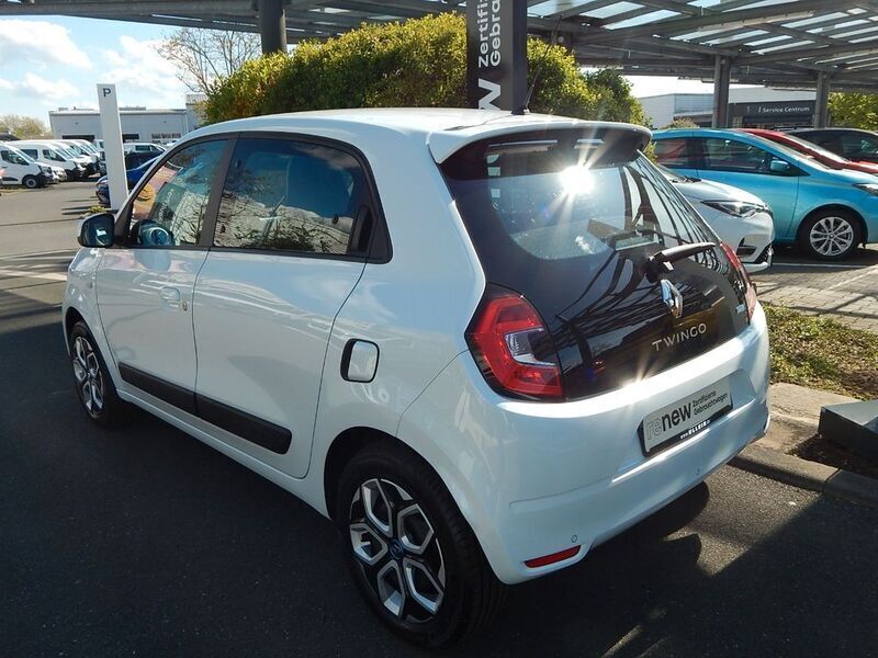 Gebraucht Renault Twingo Zen 60 kW (82 PS) 2022 Perlmuttweiß Kleinwagen