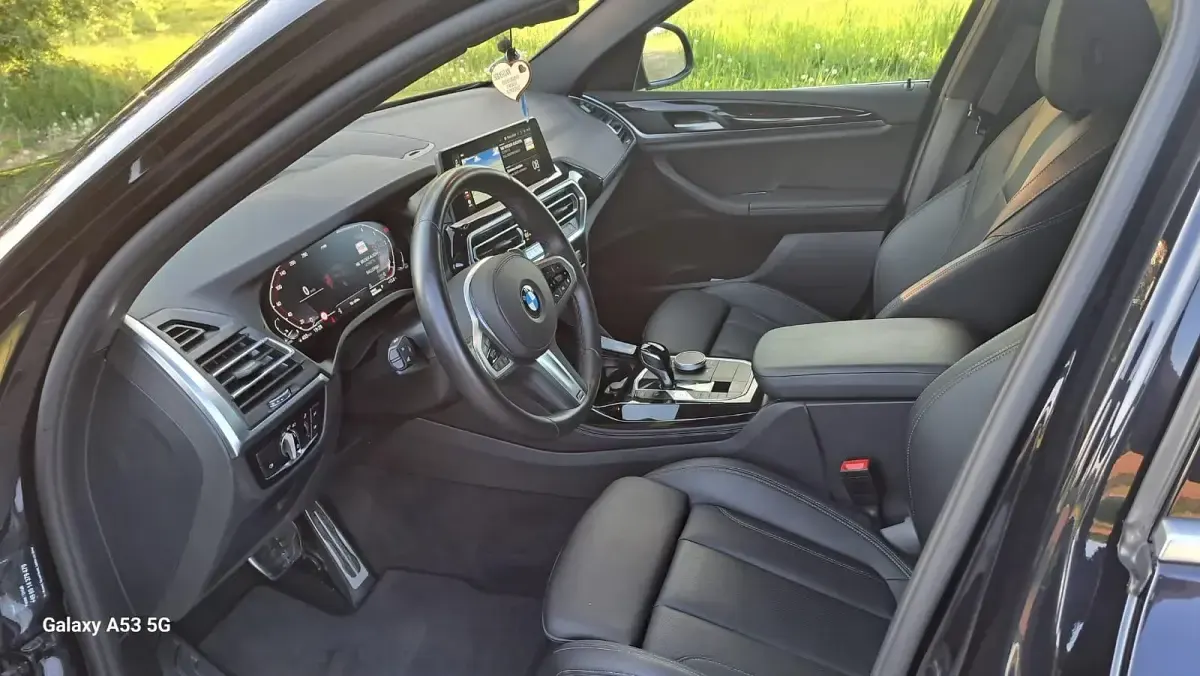 Gebraucht BMW X4 M Sport 190 PS (139 kW) 2025 Schwarz SUV