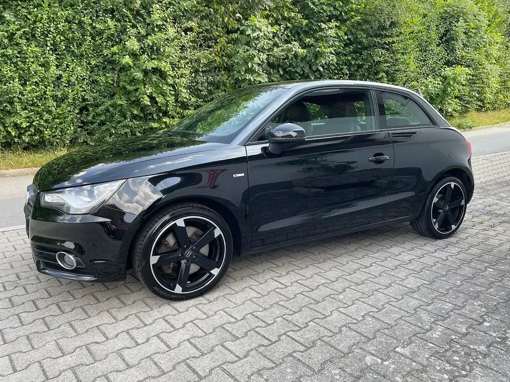 Gebraucht Audi A1 S-Line 143 PS (105 kW) 2015 Schwarz Kleinwagen