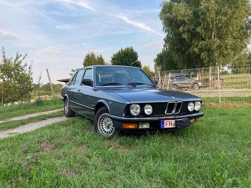 Gebraucht BMW 528 184 PS (135 kW) 1981 Blau Limousine