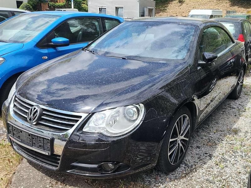 Deep black perleffekt Gebraucht 2009 VW Eos Individual Cabrio | 4.900 € (Guter Preis) - Bild 1/4
