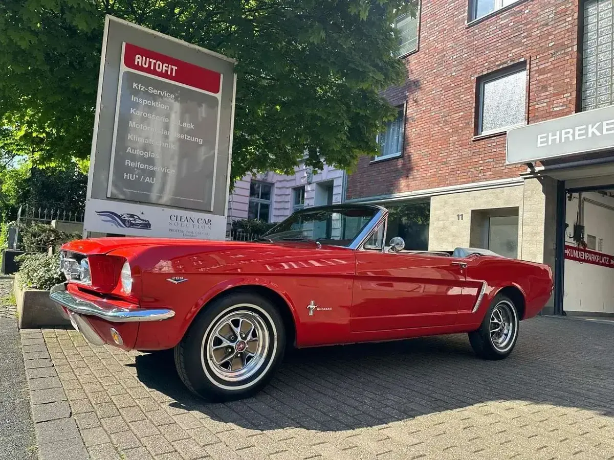 Occasion Ford V8 200 ch (147 kW) 1965 Rouge Cabriolet