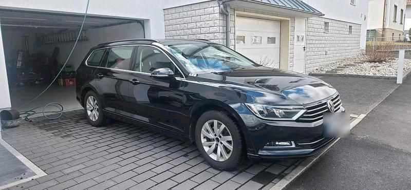 Gebraucht VW Passat 120 PS (88 kW) 2017 Schwarz Kombi