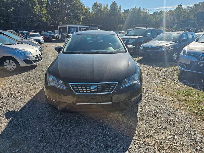 Schwarz Gebraucht 2017 Seat Leon XCELLENCE Limousine | 10.590 € (Guter Preis) - Bild 1/4
