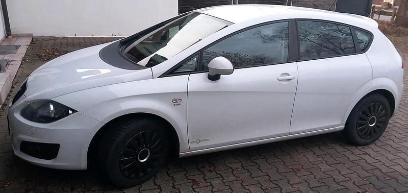 Gebraucht Seat Leon 104 PS (76 kW) 2011 Weiß Kleinwagen