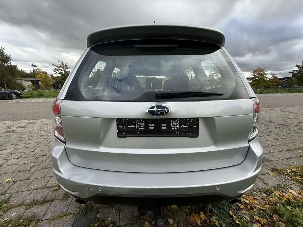 Gebraucht Subaru Forester Comfort 147 PS (108 kW) 2009 Spark silver (m) SUV