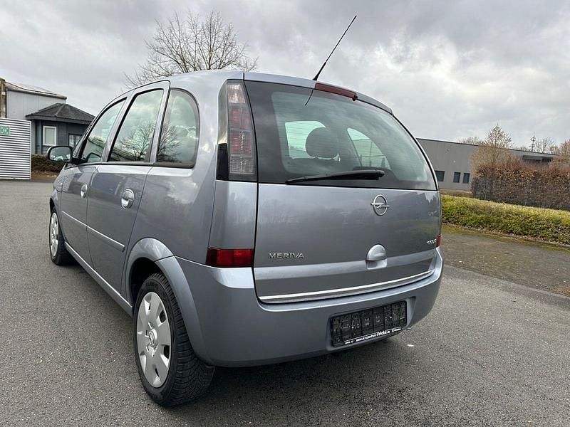 Gebraucht Opel Meriva Edition 90 PS (66 kW) 2009 Grau Van / Kleinbus