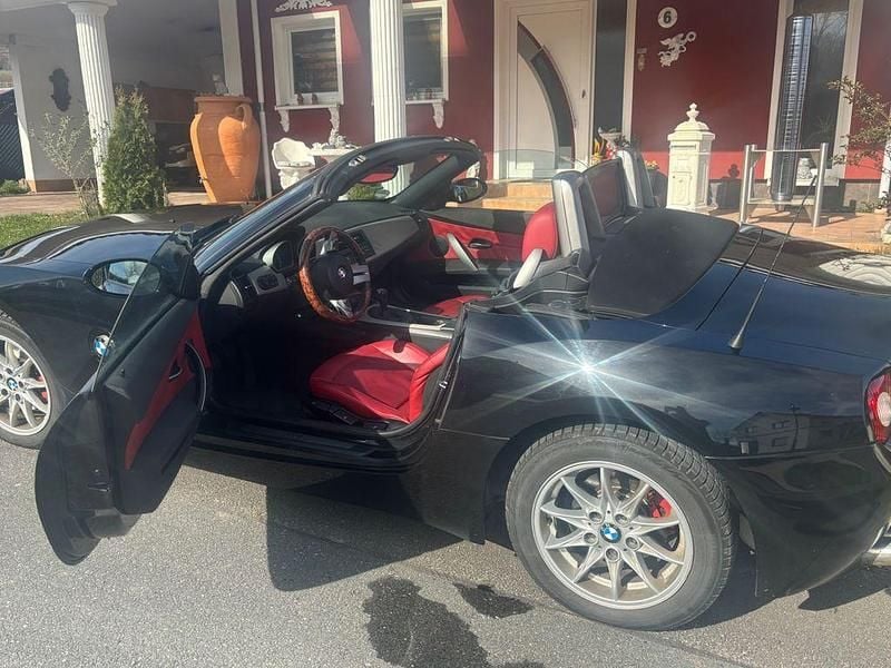 Gebraucht BMW Z4 170 PS (125 kW) 2005 Schwarz Cabrio
