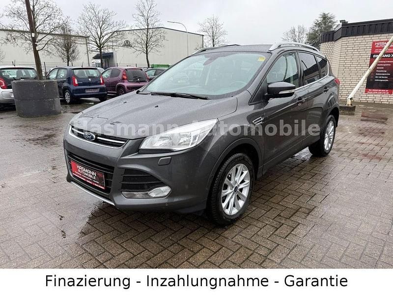 Gebraucht Ford Kuga Titanium 150 PS (110 kW) 2015 Grau SUV