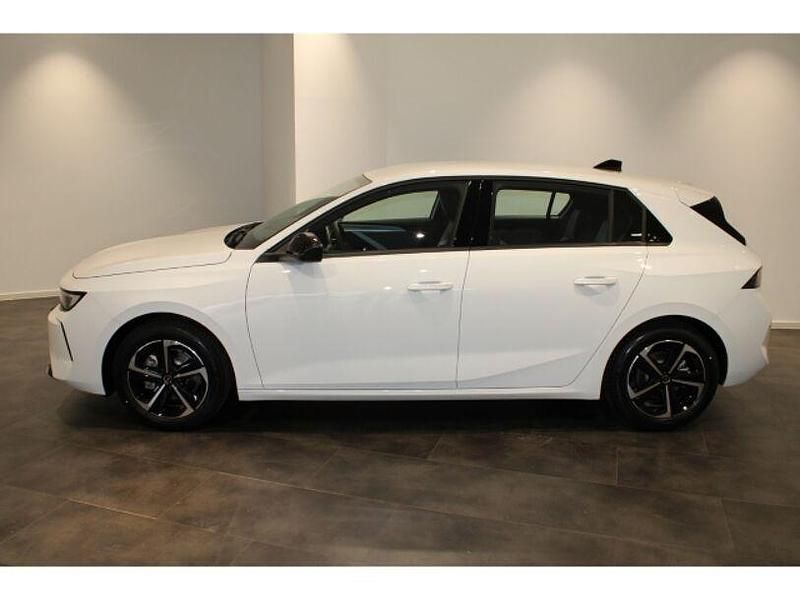 Gebraucht Opel Astra Edition 131 PS (96 kW) 2022 Othercolor Kleinwagen