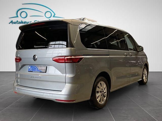 Gebraucht VW Multivan Life 150 PS (110 kW) 2024 Silberkeine angabe Van