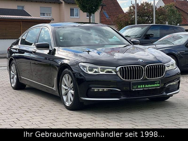 Gebraucht BMW 730L Performance 265 PS (194 kW) 2017 Schwarz Limousine