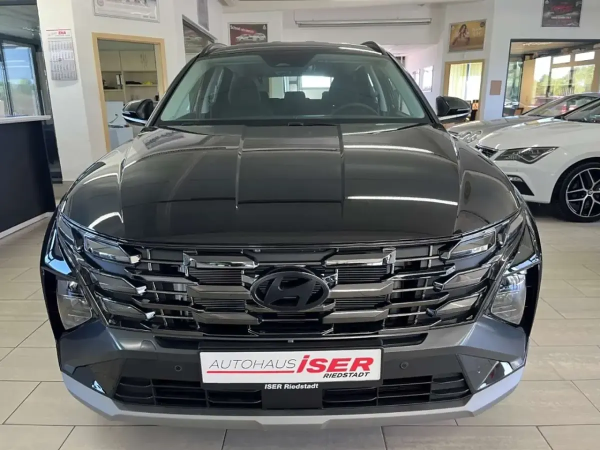 Neu Hyundai Tucson Select 150 PS (110 kW) 2026 Abyss black / met SUV