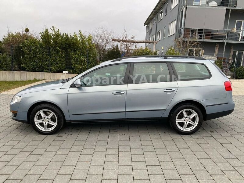 Gebraucht VW Passat 122 PS (89 kW) 2010 Grau Kombi
