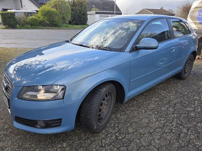 Gebraucht Audi A3 Ambiente 140 PS (102 kW) 2009 Blau Kleinwagen