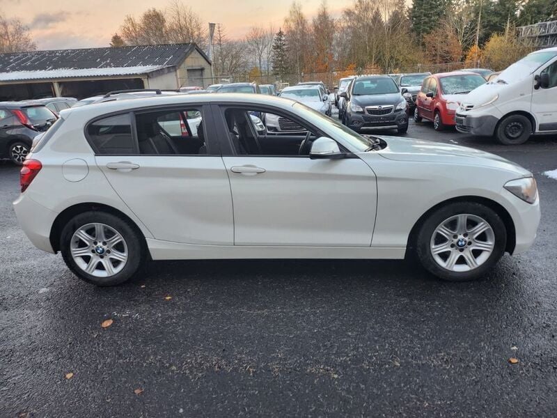 Gebraucht BMW 114 102 PS (75 kW) 2012 Weiß Kleinwagen