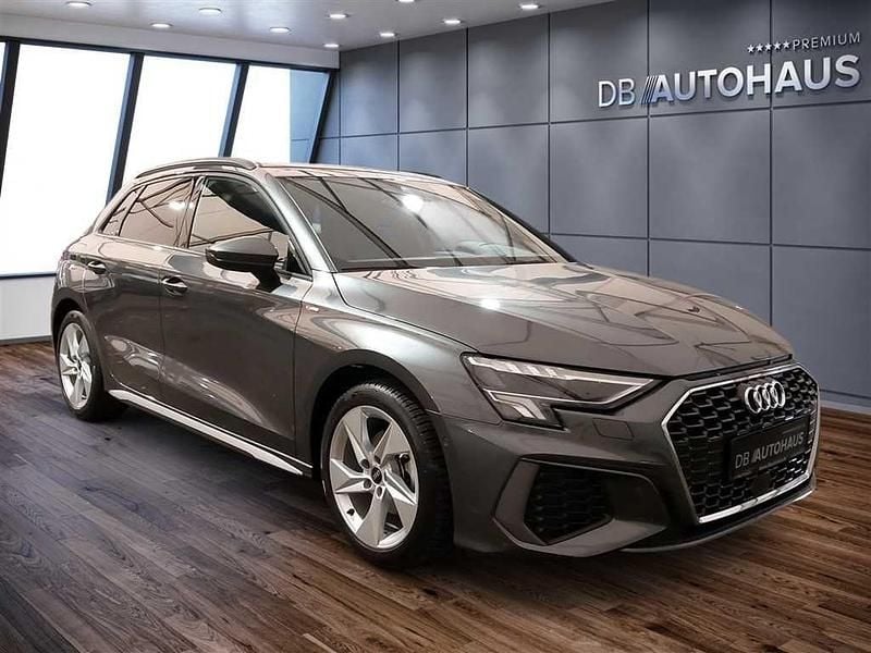 Gebraucht Audi A3 S-Line 150 PS (110 kW) 2024 Grau Limousine