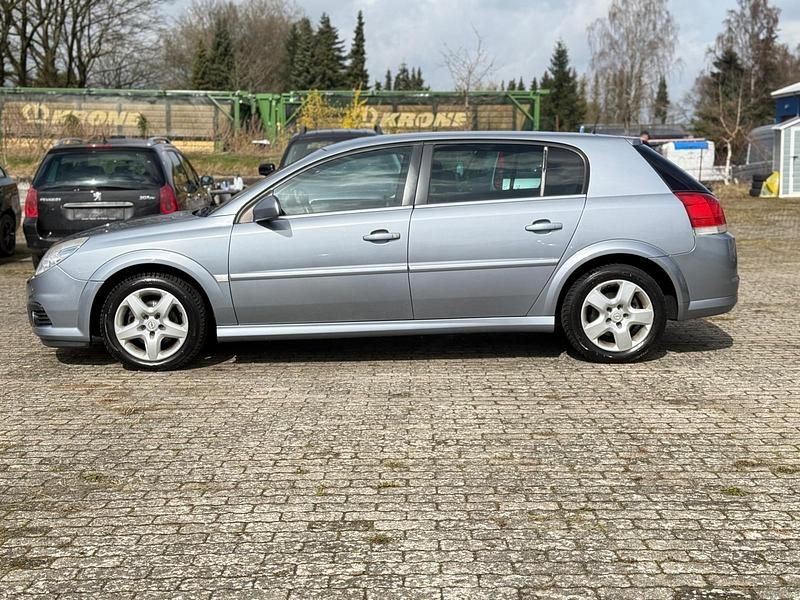 Gebraucht Opel Signum 155 PS (114 kW) 2006 Silber Kleinwagen