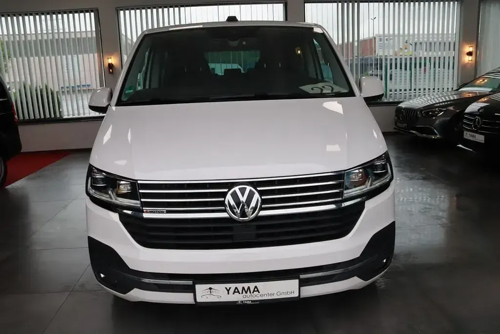 Gebraucht VW Multivan Generation Six 204 PS (150 kW) 2022 Weiß Van / Kleinbus