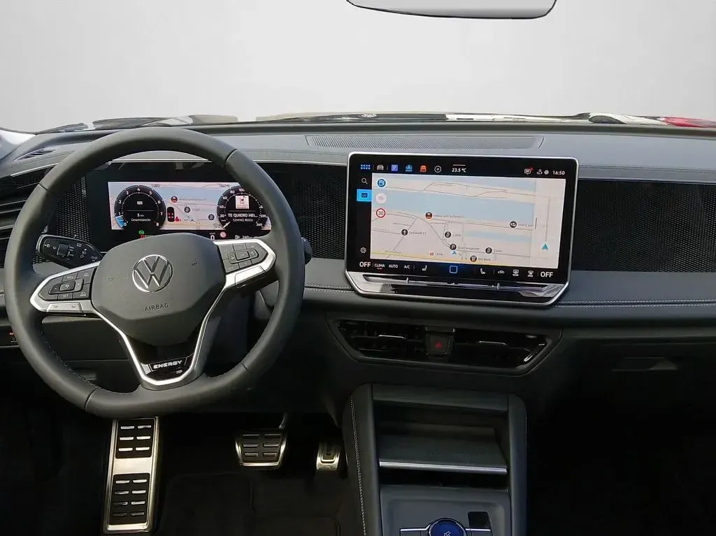 Neu VW Tiguan 150 PS (110 kW) 2026 Grau SUV