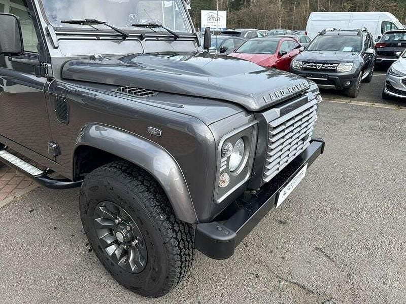 Gebraucht Land Rover Defender SE 122 PS (89 kW) 2013 Grau SUV