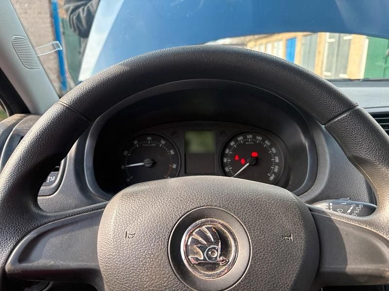 Gebraucht Skoda Fabia 105 PS (77 kW) 2014 Blau Kombi