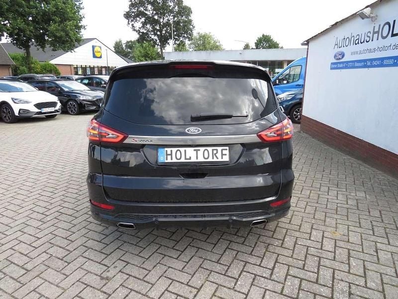 Gebraucht Ford S-MAX ST-Line 241 PS (177 kW) 2018 Shadow black Van / Kleinbus