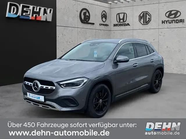 Gebraucht Mercedes GLA250 Progressive 224 PS (164 kW) 2021 Grau SUV
