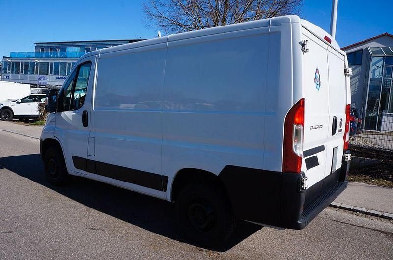 Gebraucht Fiat Ducato 140 PS (102 kW) 2021 Weiß Van