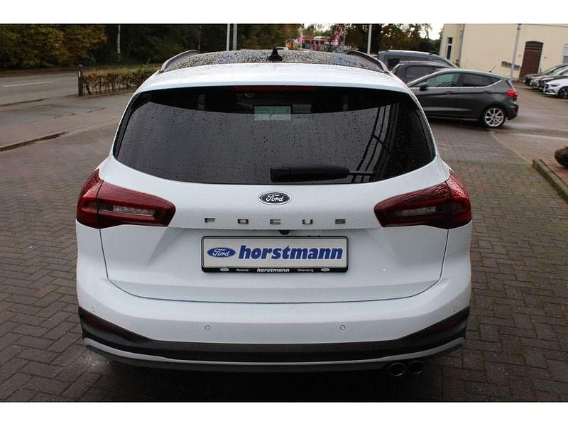Gebraucht Ford Focus Active X 116 PS (85 kW) 2024 Weiß Limousine