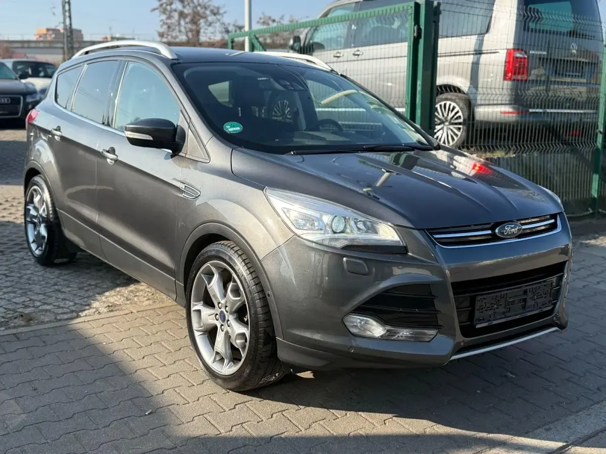 Używany Ford Kuga Titanium 179 KM (131 kW) 2015 Szary SUV