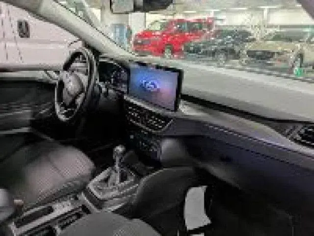 Gebraucht Ford Focus Titanium 125 PS (91 kW) 2024 Schwarz Kombi