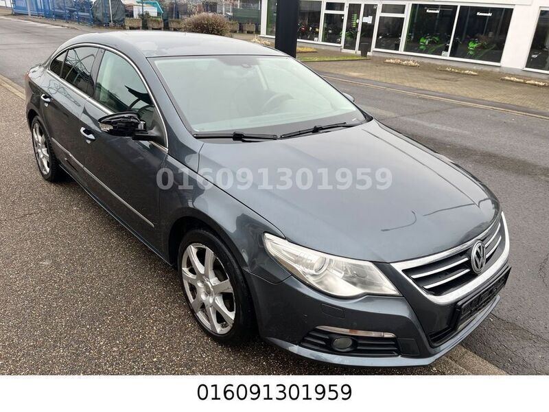 Grau Gebraucht 2009 VW CC Limousine | 2.500 € - Bild 1/4