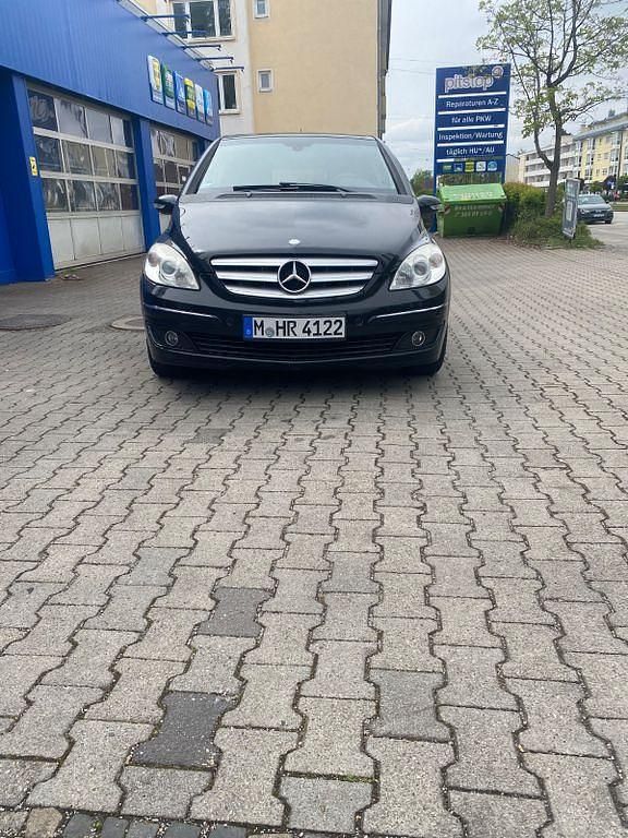 Schwarz Gebraucht 2007 Mercedes B200 Avantgarde Van / Kleinbus | 1.150 € (Superpreis) - Bild 1/4