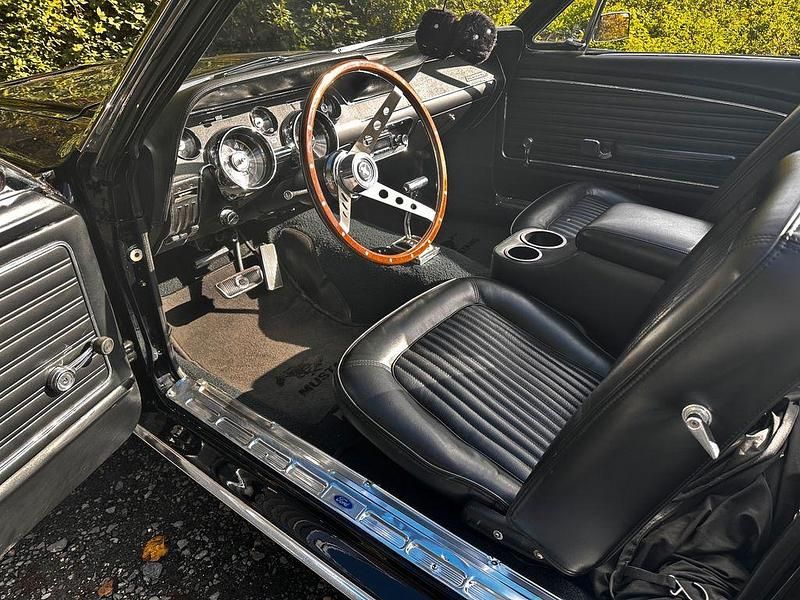Gebraucht Ford Mustang 200 PS (147 kW) 1968 Schwarz Cabrio