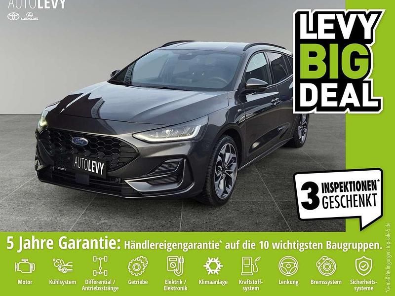 Magneticgrau (metallic) Gebraucht 2023 Ford Focus ST-Line Kombi | 22.970 € (Fairer Preis) - Bild 1/4