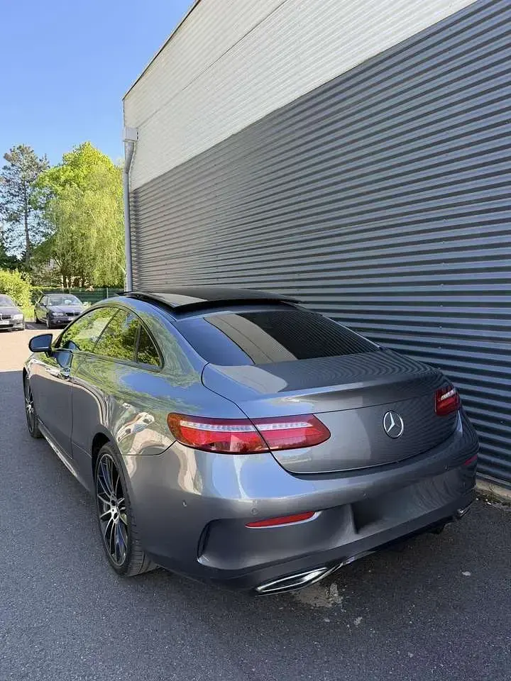 Gebraucht Mercedes E400 AMG line 340 PS (250 kW) 2020 Grau Coupé