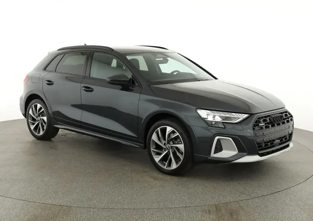 Gebraucht Audi A3 204 PS (150 kW) 2026 Manhattan grau metallic SUV