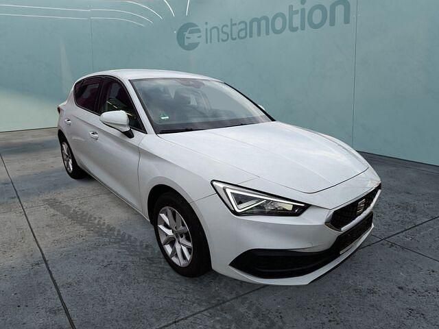 Gebraucht Seat Leon Style 131 PS (96 kW) 2020 Weiß Limousine